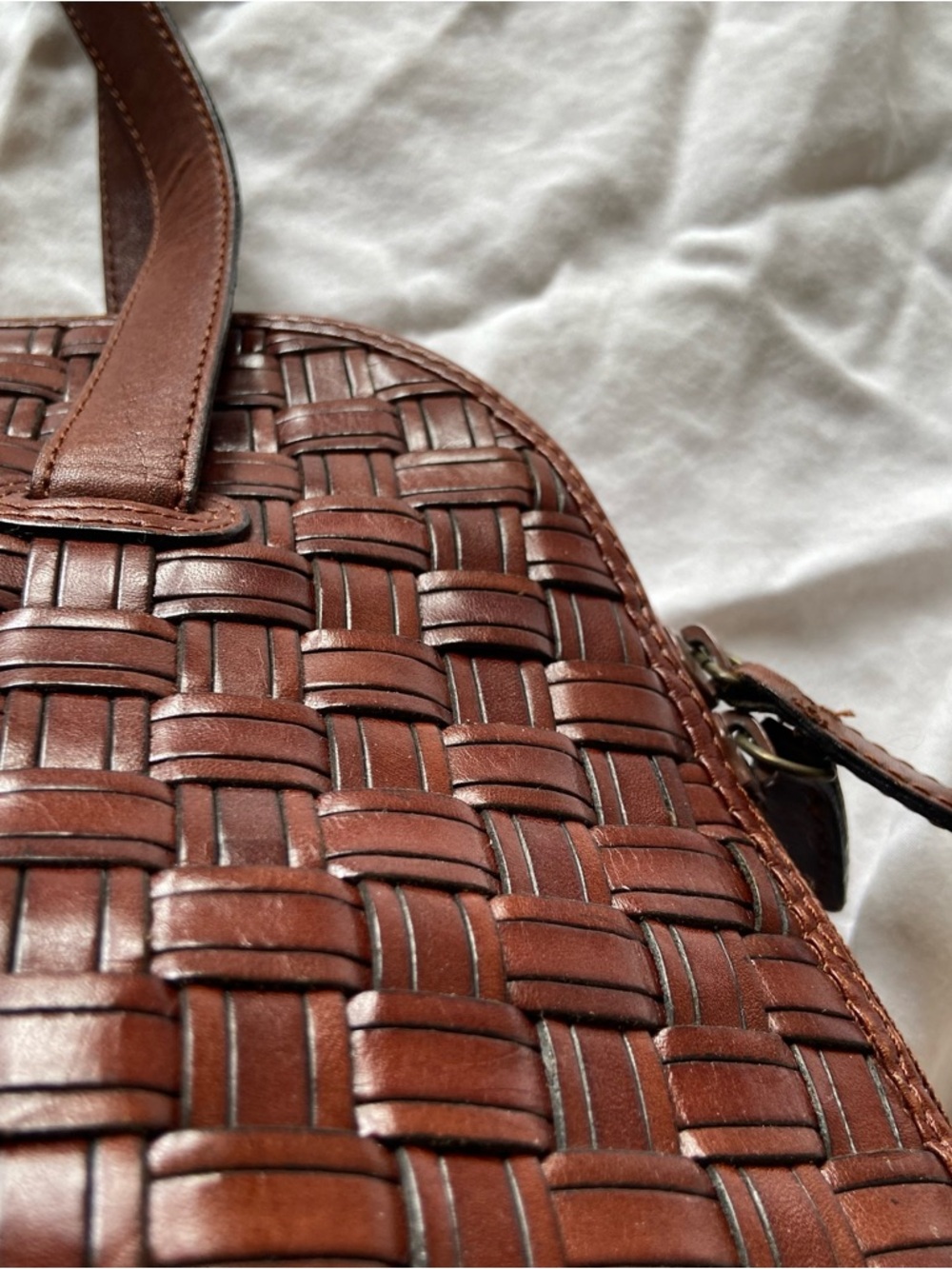 Woven Leather Shoulder Bag in Chestnut Brown - Picture 3 of 5